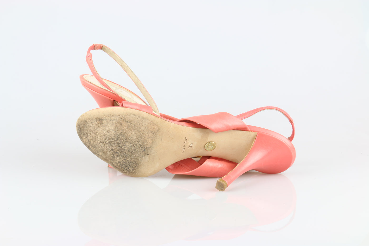 Coral leather sandals