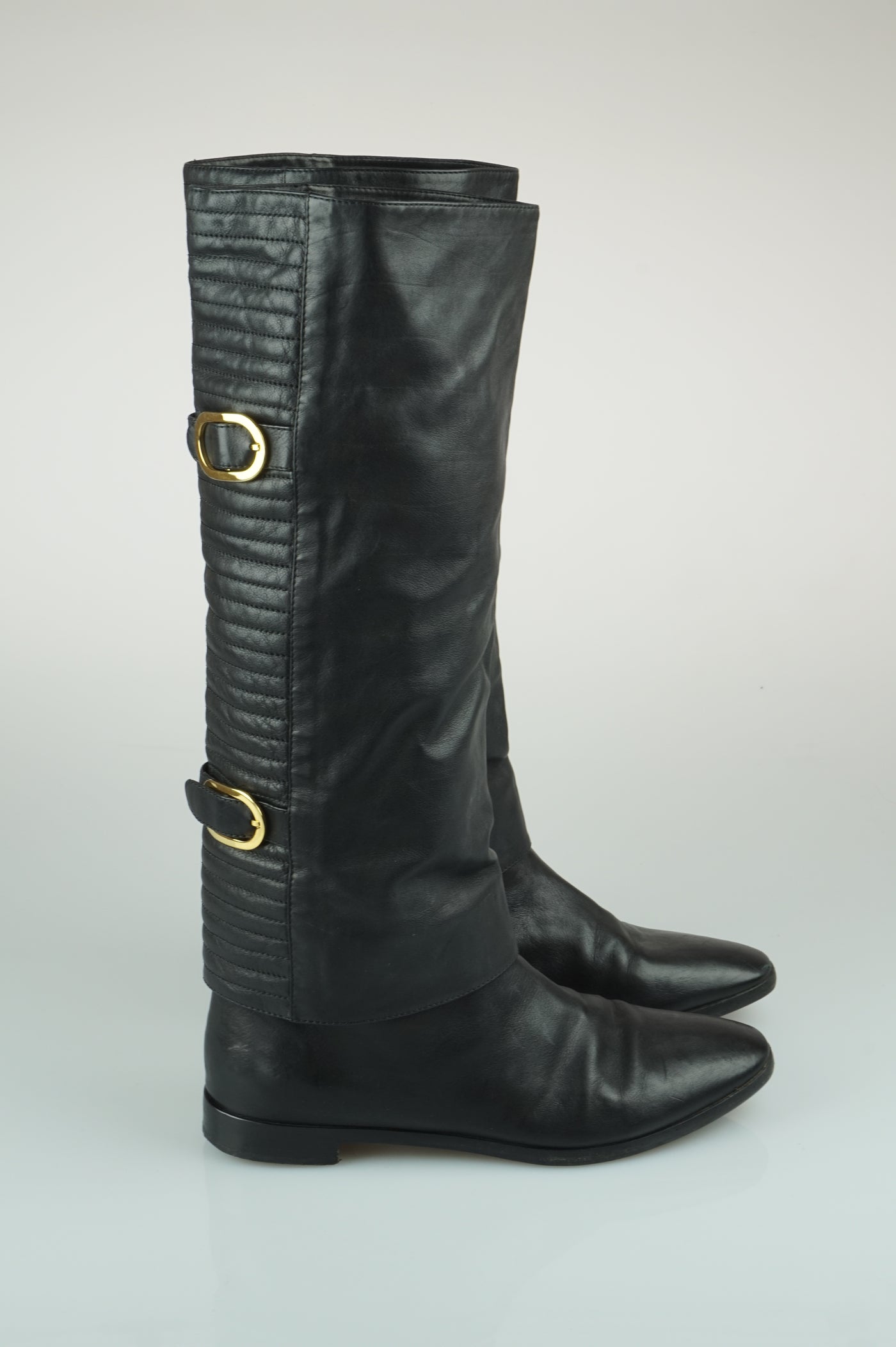Quilted buckle boots