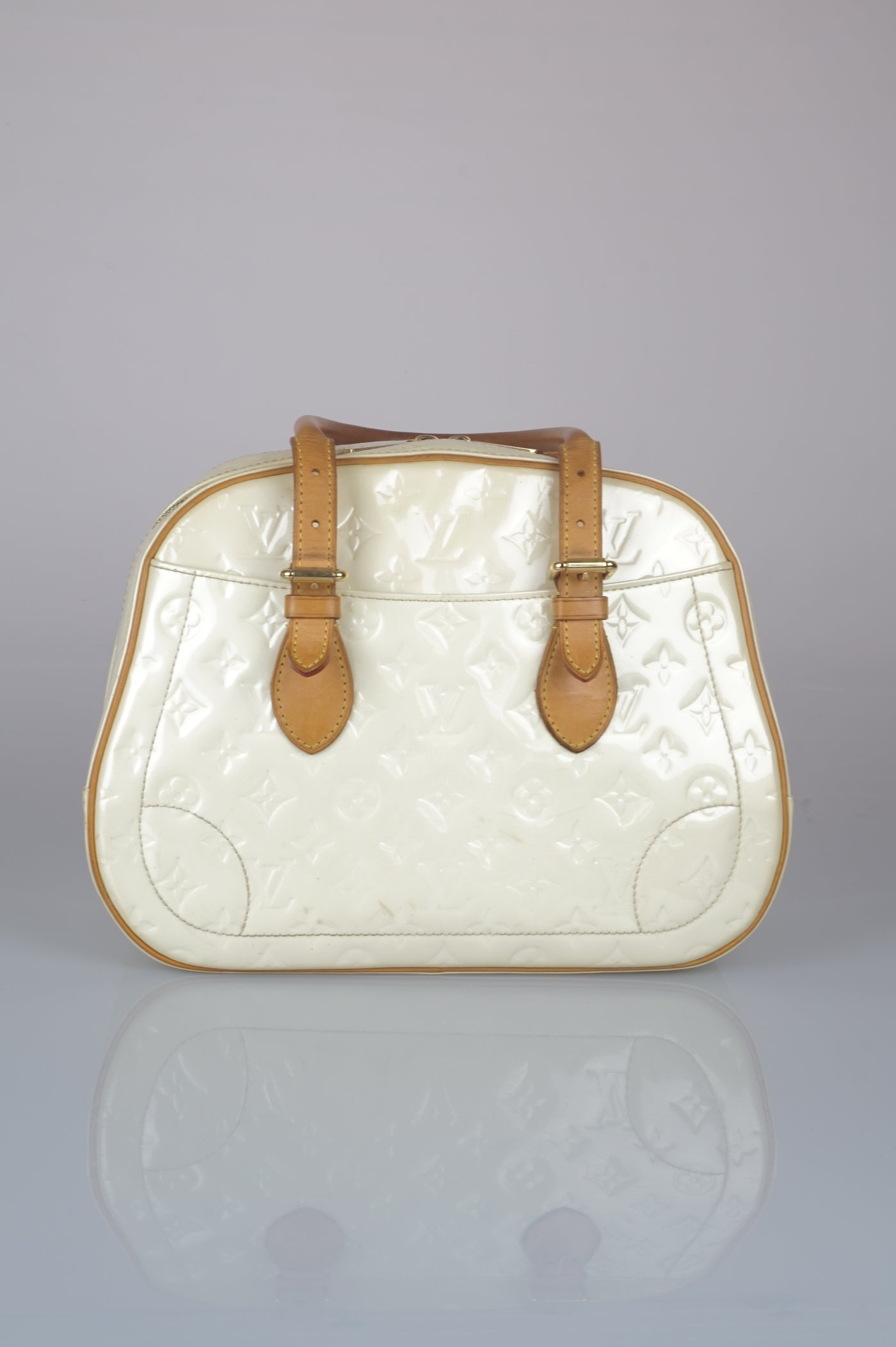 Trouville cream vernis handbag